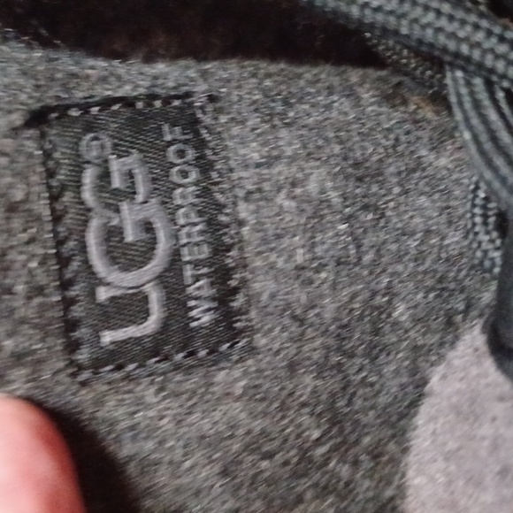 UGG Women's Kesey Waterproof Boots, Leather & Wool Size 9.5 Style #1005264 - Picture 9 of 16